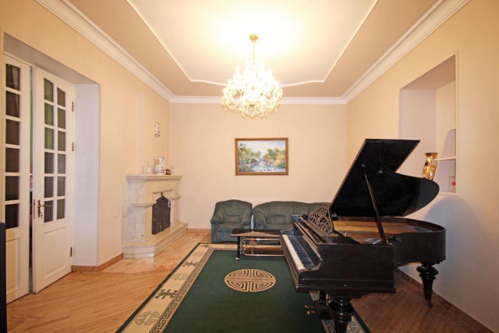 Bridge House Yerevan Armenia Extérieur photo
